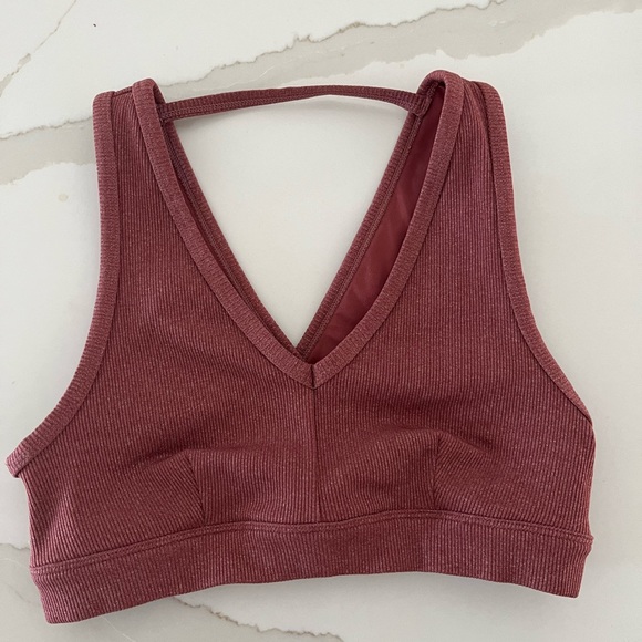 Alo yoga sports bra - Picture 1 of 3